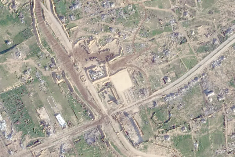 ترتيبات فتح معبر رفح قيود إسرائيلية تحوّل الحق في السفر إلى أداة انتهاك